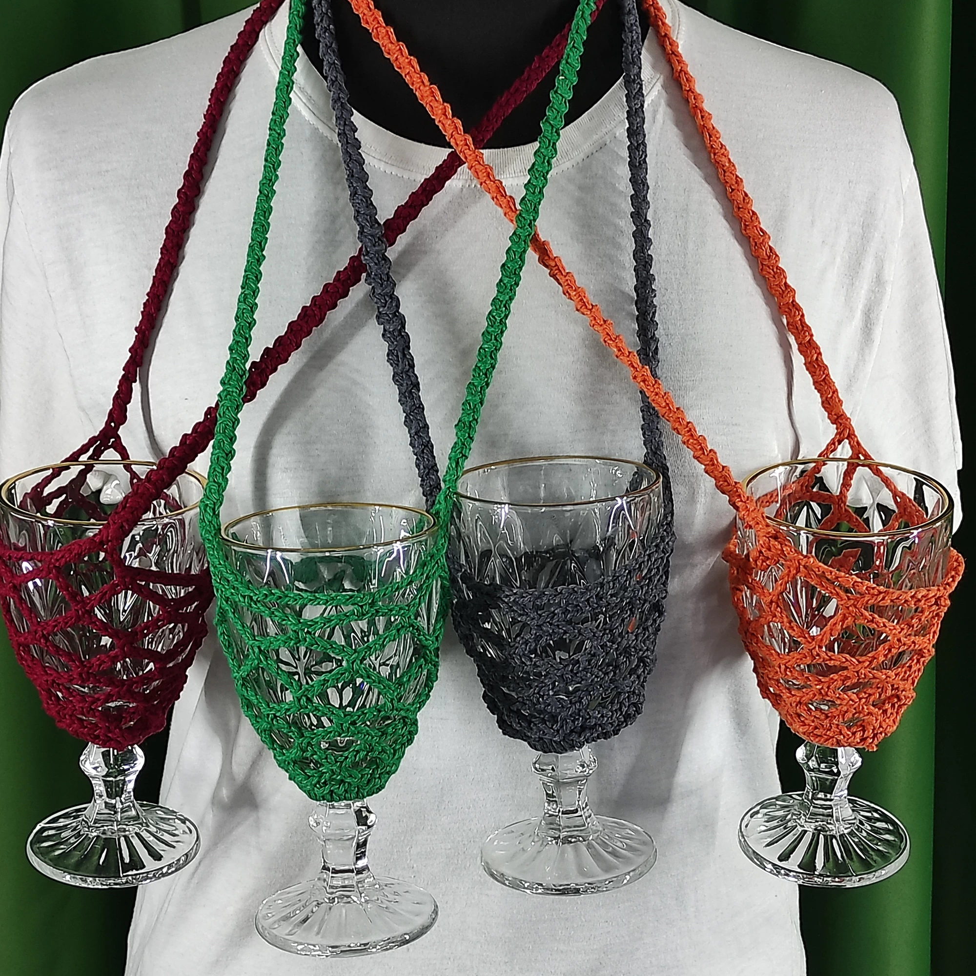 Тримач для бокала в дії