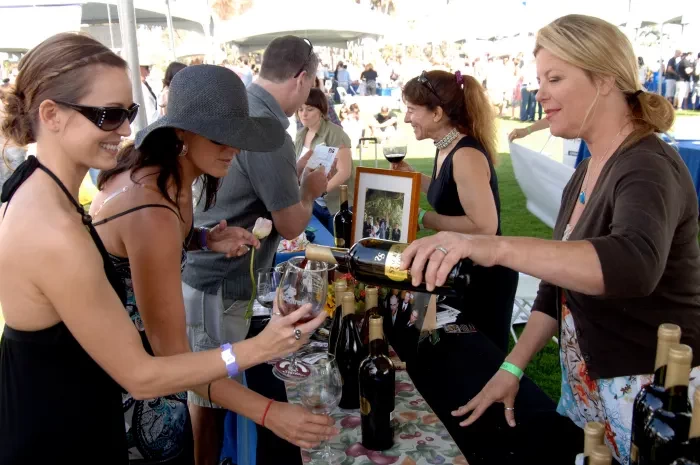 Blog - В’язаний тримач для келиха GlassWay